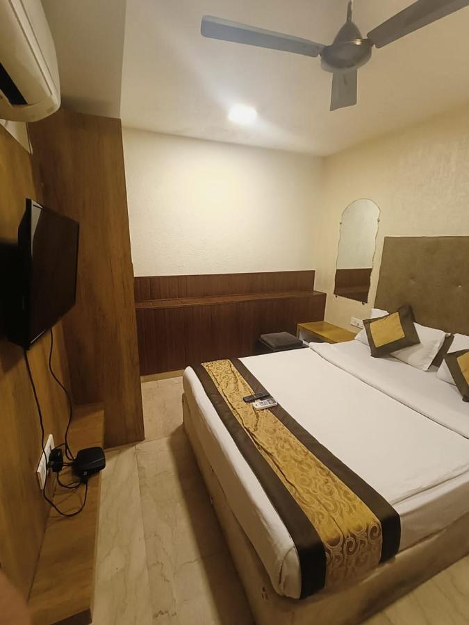 Colaba Suites - Near Taj Hotel, Bombay Extérieur photo